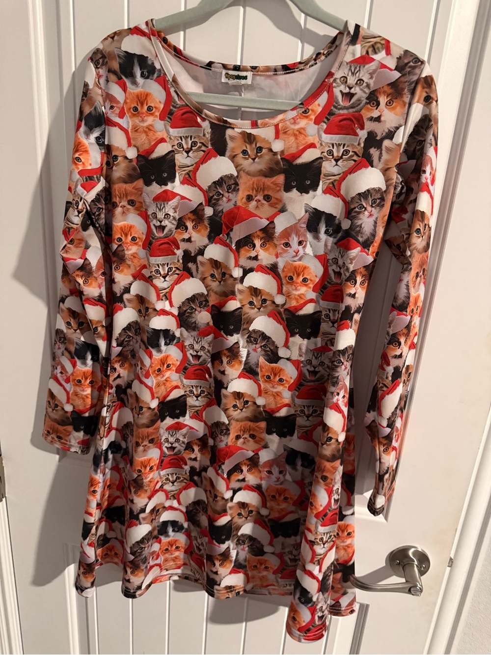 Tipsy Elves Christmas Kitten Long Sleeve Top – Size L